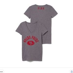 VICTORIAS SECRET 49ERS NFL VNECK TSHIRT LARGE NWT